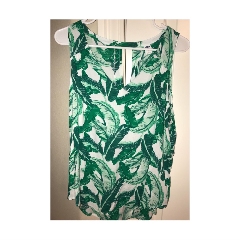 Size XL Palm Print top